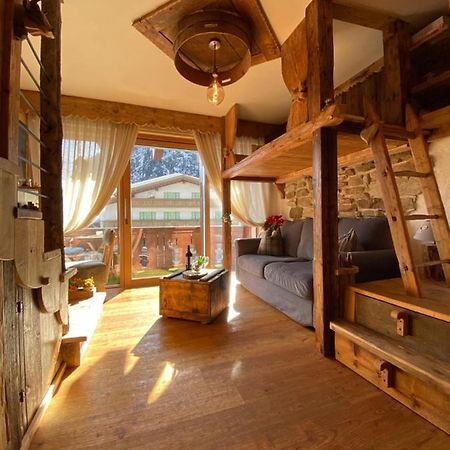 Calore Di Una Casa Di Montagna Campitello di Fassa Zewnętrze zdjęcie
