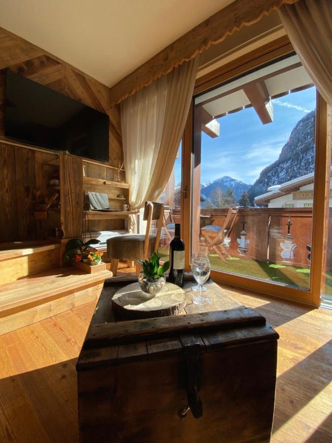 Calore Di Una Casa Di Montagna Campitello di Fassa Zewnętrze zdjęcie
