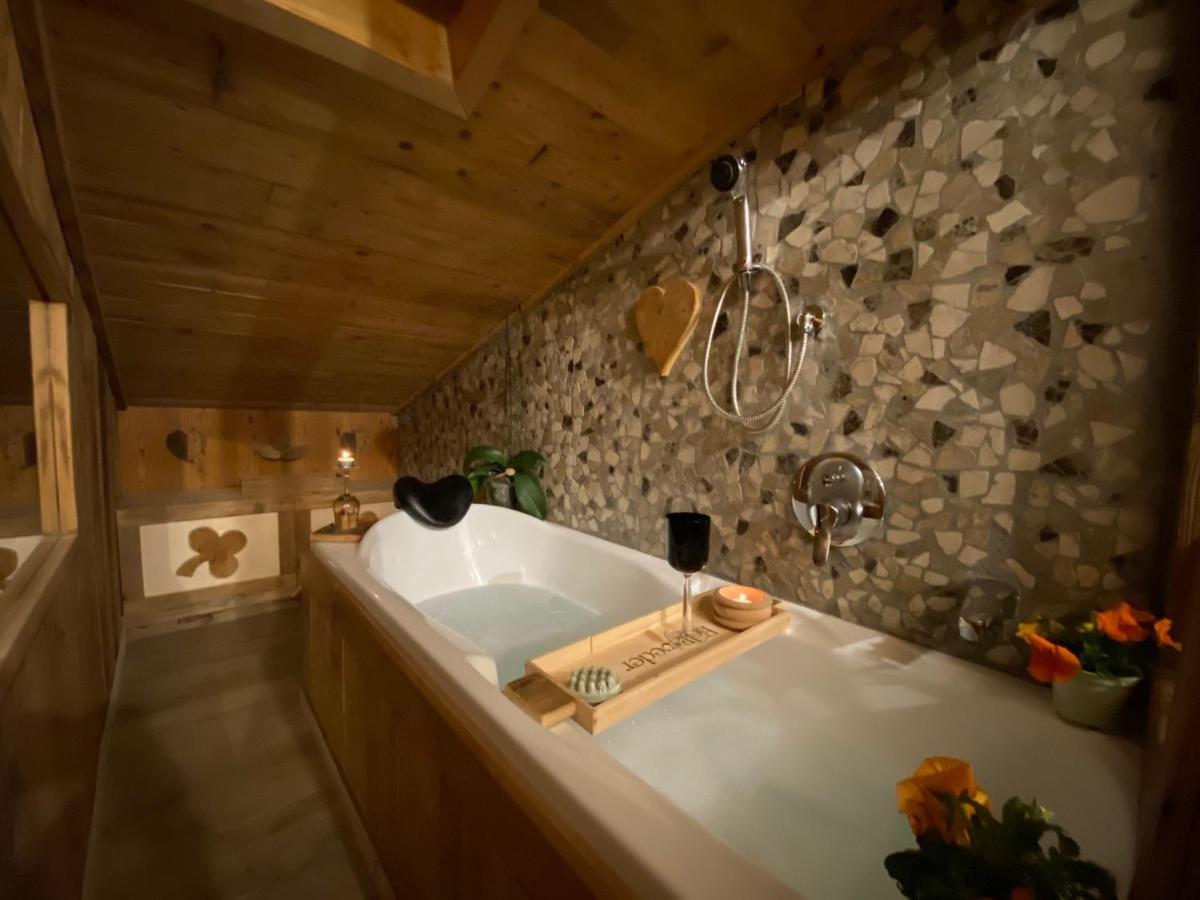 Calore Di Una Casa Di Montagna Campitello di Fassa Zewnętrze zdjęcie
